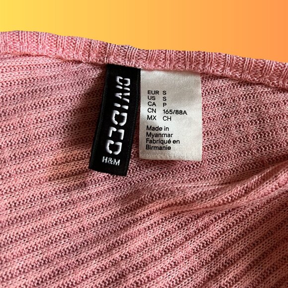 *SOLD* Divided by H&M Pink Oversized Shirt Open Back and  Bow Detail Size Small - Picture 3 of 8